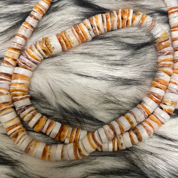 Native American Gradual spiny oyster shell heishi necklace - Picture 2 of 6